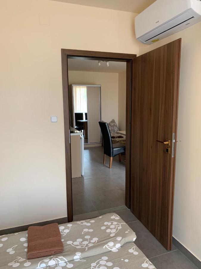 Balaton Apartmanhaz Siófok Eksteriør bilde