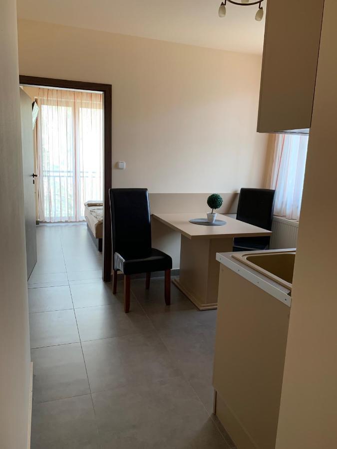 Balaton Apartmanhaz Siófok Eksteriør bilde