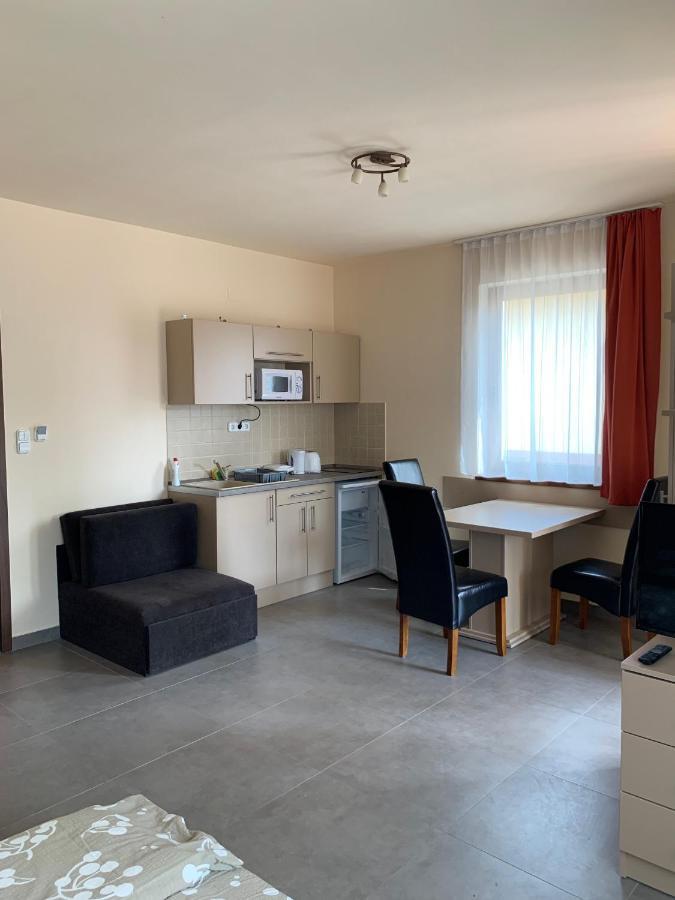 Balaton Apartmanhaz Siófok Eksteriør bilde