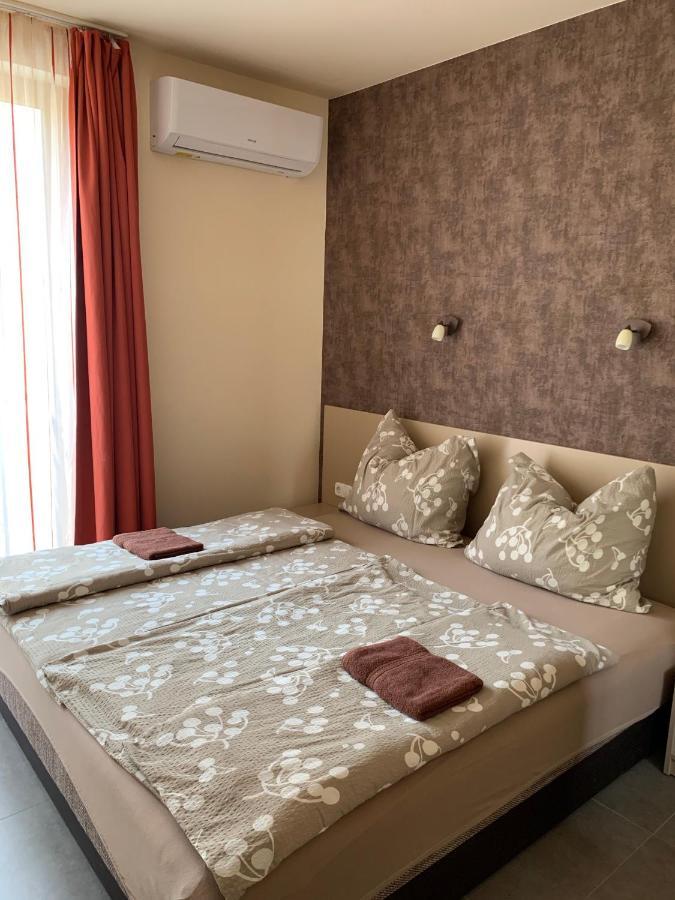 Balaton Apartmanhaz Siófok Eksteriør bilde